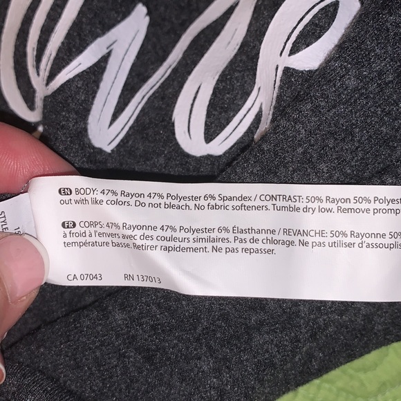 ✅✅WildFox Baggy Beach sweatshirt in clean black - Picture 7 of 7